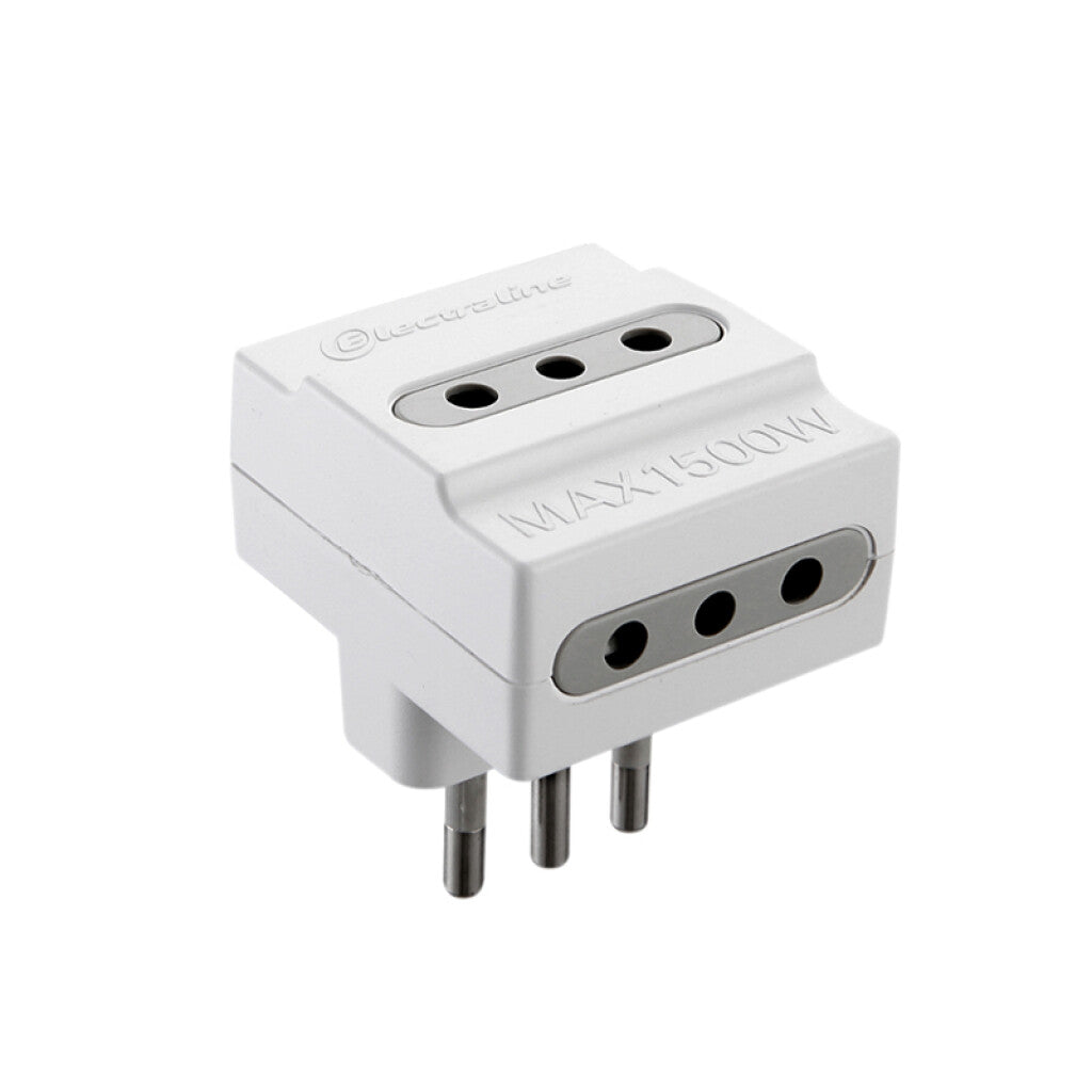 Adaptador con ficha 3 en línea y 3 tomas 2P+T - M31150